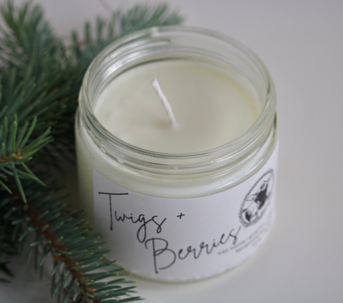 TWIGS + BERRIES CANDLE